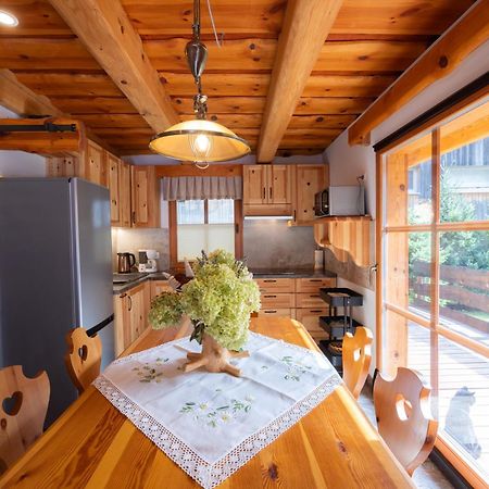 גוזד מרטולז'ק Apartma In Bungalov Jezerci מראה חיצוני תמונה