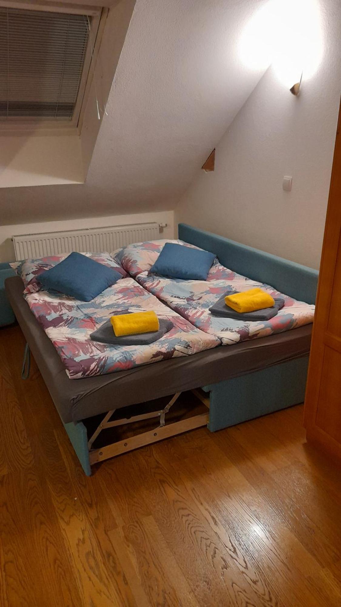 גוזד מרטולז'ק Apartma In Bungalov Jezerci מראה חיצוני תמונה
