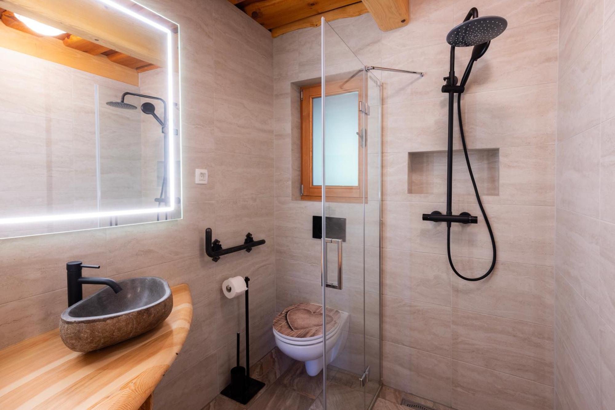גוזד מרטולז'ק Apartma In Bungalov Jezerci מראה חיצוני תמונה