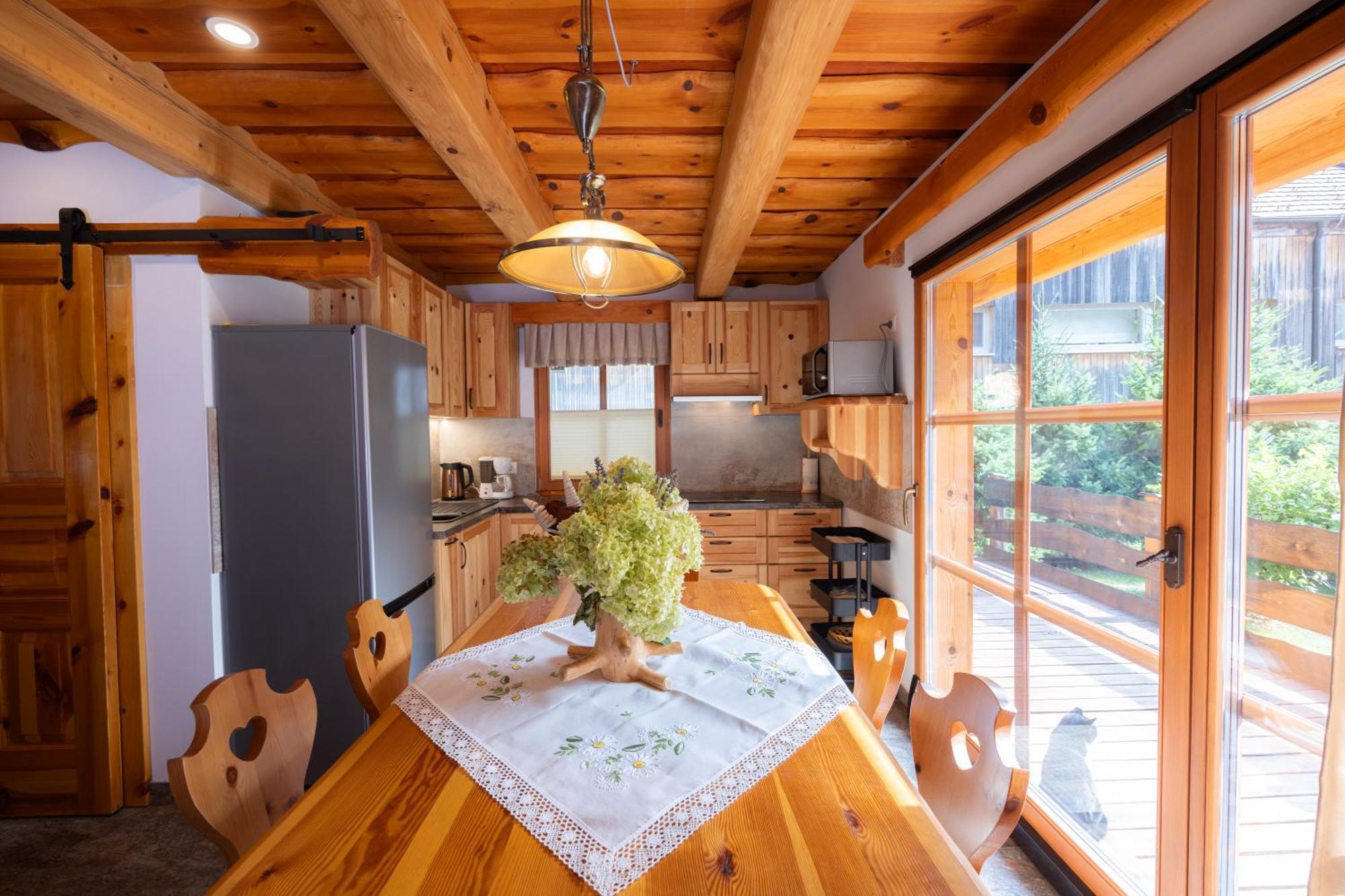 גוזד מרטולז'ק Apartma In Bungalov Jezerci מראה חיצוני תמונה